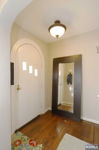 210 Valley Rd, Haworth, NJ 07641-1217