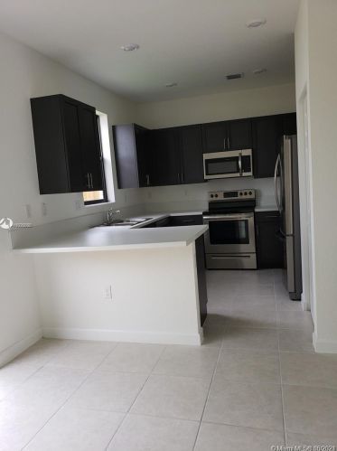 191 185th Way, Hollywood FL  33029-5432 exterior