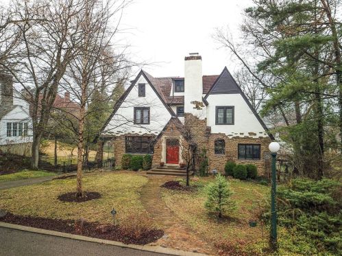 25 Belsaw Pl, Cincinnati, OH 45220-1104