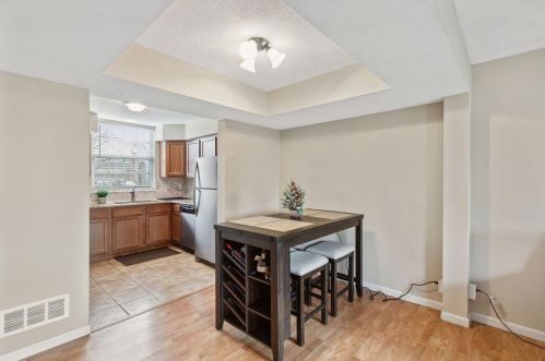 1802 Cliffview Ln, Florence KY  41042-2548 exterior
