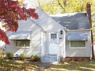 1189 Oakland Ave, Akron, OH 44310-1049