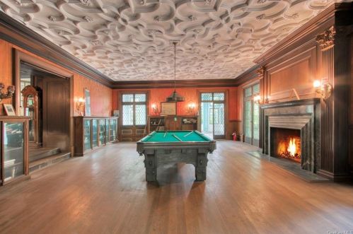 116 Tower Hill Rd, Tuxedo Park, NY 10987-4200