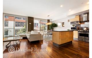 211 5th St, Brooklyn, NY 11211-3205