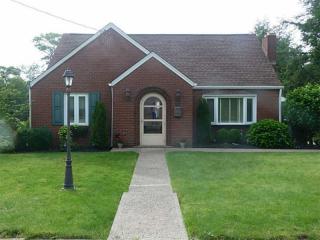 137 Moffat Ave, Washington, PA 15301-6633