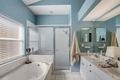 156 Lady Palm Dr, Naples FL  34104-6454 exterior