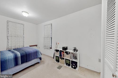 239 High St, Hummelstown PA  17036-2406 exterior