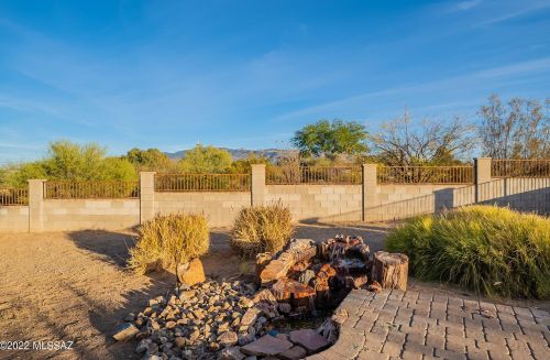 1348 Avenida Conalea, Tucson AZ 85748-7716 exterior