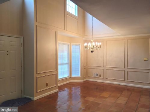 6 Dorset Ct, Princeton NJ  08540-7053 exterior