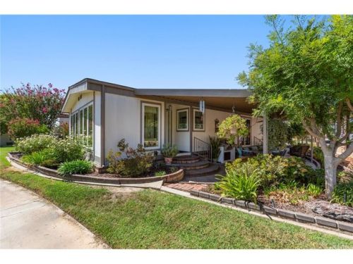 622 Crest Lake Cir, Brea, CA 92821-2808