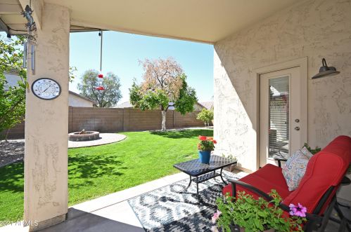 6409 Wahalla Ln, Glendale AZ 85308-5579 exterior