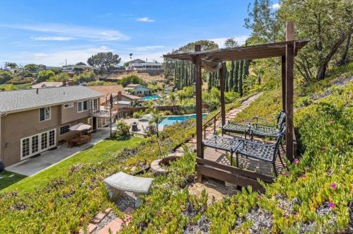 3764 Mount Ashmun Pl, San Diego CA 92111-3932 exterior