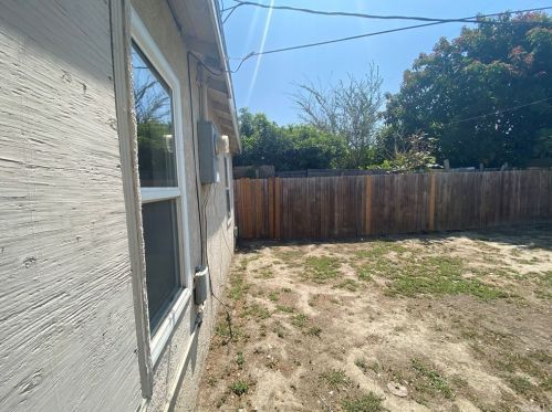 708 Plum St, Compton CA  90222-3940 exterior