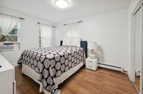 33 8th Ave, Mount Vernon NY  10550-1965 exterior