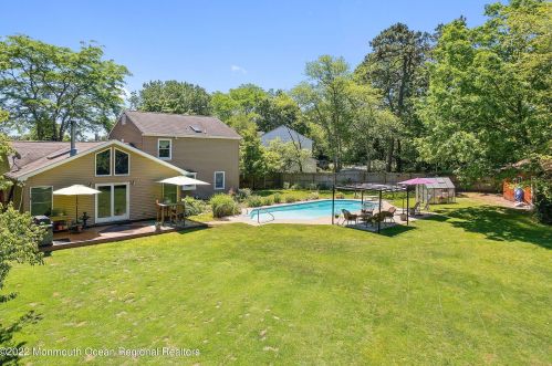 600 Kirk Ln, Bricktown NJ exterior