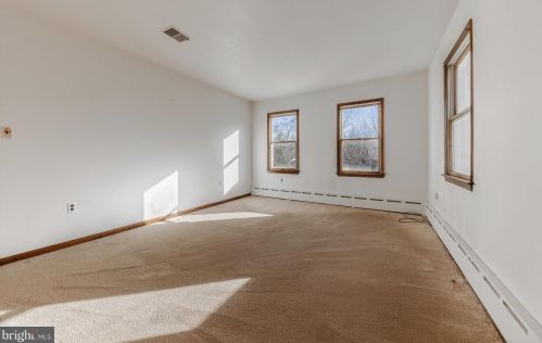 520 Lakeview Dr, Auburn NJ  08085-1248 exterior