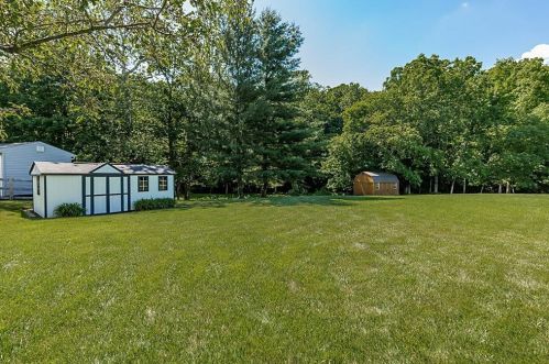 8694 Silvercreek Ct, Florence KY  41042-8270 exterior