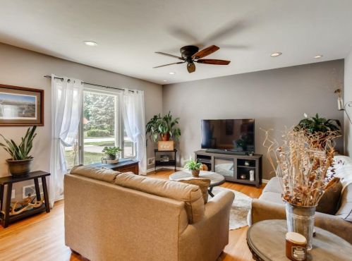 2085 Cedar Ave, Saint Paul, MN 55110-4313