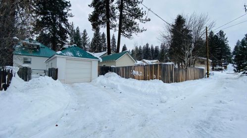 332 5th Ave, Portola CA  96122-9238 exterior