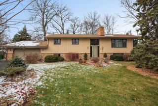 4015 Saratoga Cir, Minneapolis, MN 55441-1581