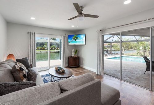 773 Holly Ct, Marco Island FL  34145-1915 exterior