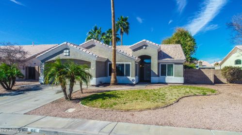 66 Monterey St, Gilbert, AZ 85233-5826