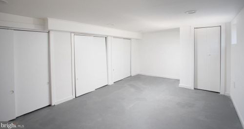 457 Lexington Ave, Camden NJ  08110-2828 exterior