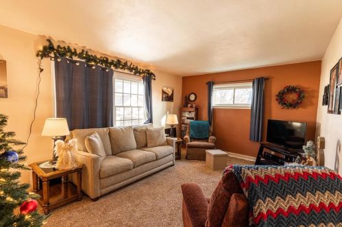409 Grandview Ave, Waupun, WI 53963-1846