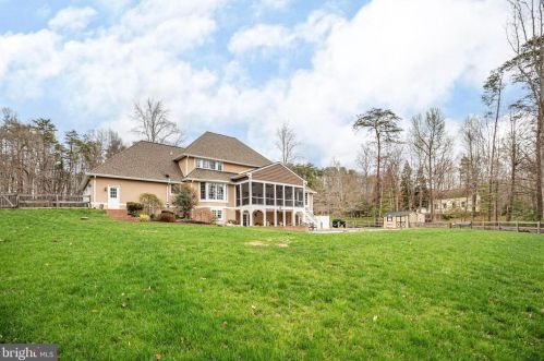 7905 Waterford Dr, Spotsylvania VA  22551-2204 exterior