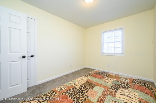 58 Richardson Ave, Tinton Falls NJ  07724-1313 exterior