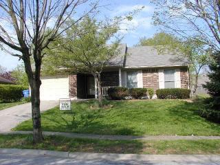 4913 Denmoor Ct, Lexington, KY 40513-1436
