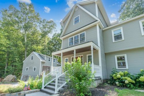 30 Tyler Woods, Haddam, CT 06438-1329