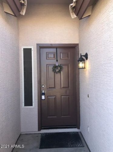 3523 Saguaro Park Ln, Glendale, AZ 85310-3388