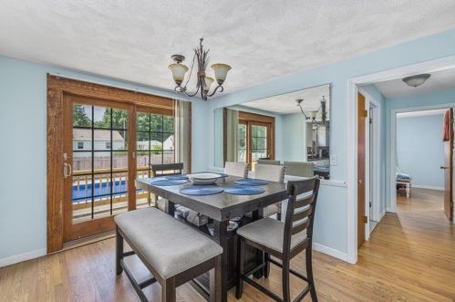 70 Massachusetts Ave, Cumberland RI  02864-5729 exterior