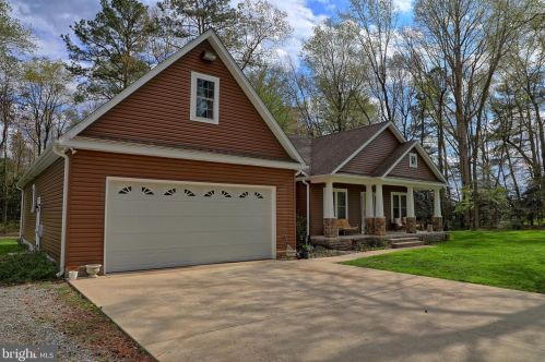 10069 Shawnee Rd, Farmington, DE 19950-4949