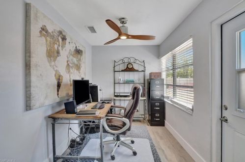 624 104th Ave, Naples FL  34108-3227 exterior