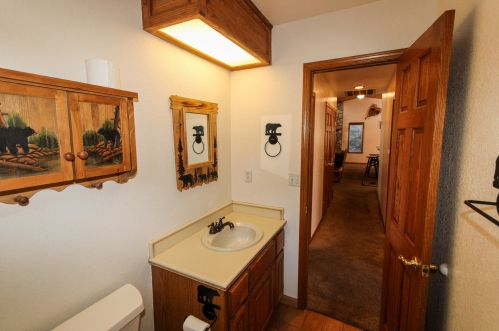 1253 Panorama Dr, Big Bear City CA  92314-9828 exterior