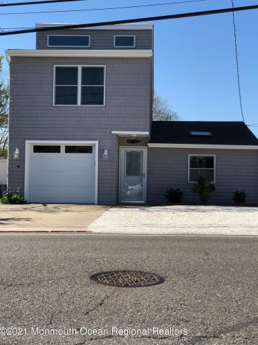 1137 Beach Blvd, Lacey NJ  08731-4721 exterior