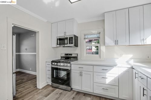 2039 96 Ave, Oakland CA 94603-1936 exterior