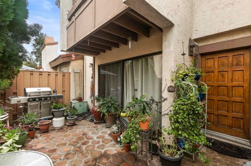 5365 Aztec Dr, La Mesa, CA 91942-2112