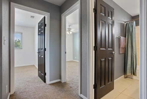 696 Tahoe St, Manteca CA  95337-6853 exterior
