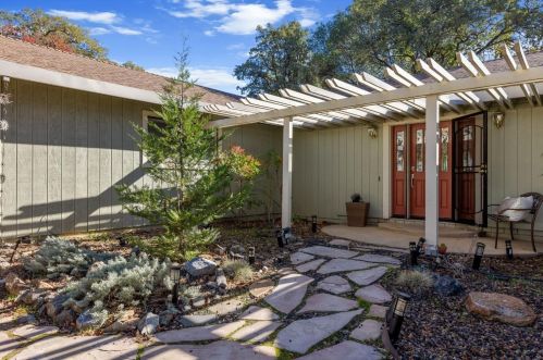 13975 Sun Forest Dr, Lake Wildwood CA  95946-9550 exterior