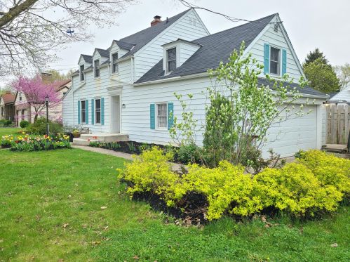 582 Summit St, Marion, OH 43302-5232