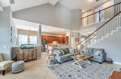 413 Islebay Dr, Ruskin FL  33572-3332 exterior