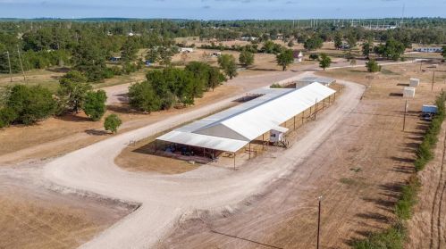 697 Fm 1696 Rd, Huntsville, TX 77320-1841