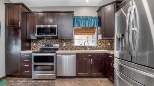 18030 11th Ct, Hollywood, FL 33029-4408