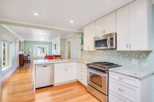 542 Hazel Ave, San Bruno CA  94066-4228 exterior