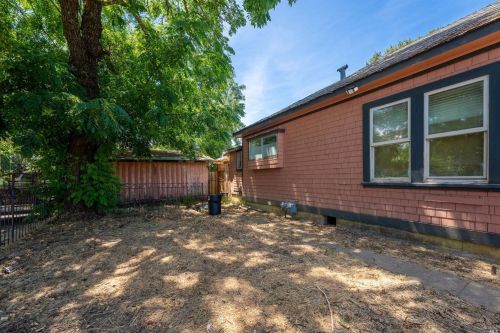 1791 Talmage Rd, Ukiah CA  95482-6031 exterior