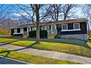 44 Young St, Colchester, VT 05446-3848
