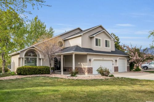 1247 Bridle Trail Rd, Draper, UT 84020-8523