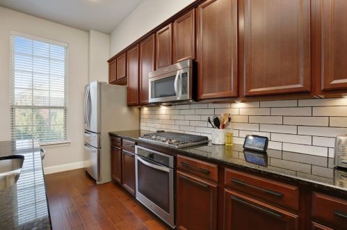 6411 Las Colinas Blvd, Irving TX 75039-5506 exterior